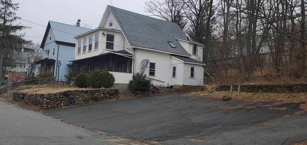270 Cottage St - Photo 1