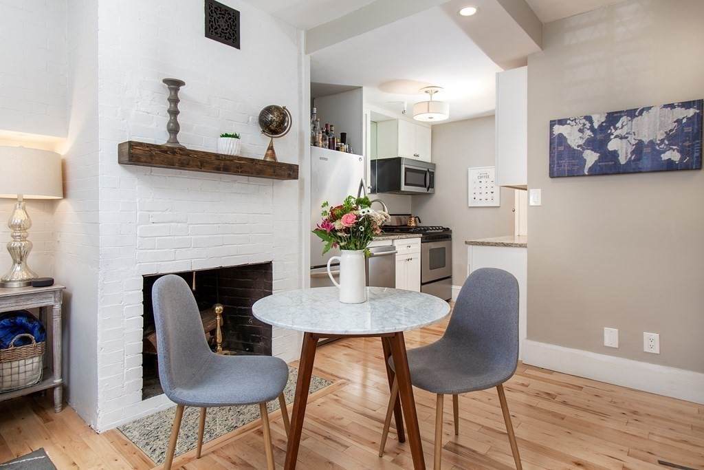 133 Marlborough St - Photo 1