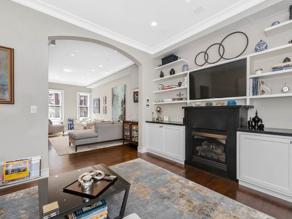 49 Appleton St - Photo 1