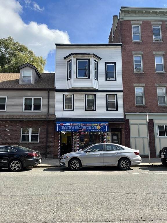 333-333A Meridian St - Photo 1
