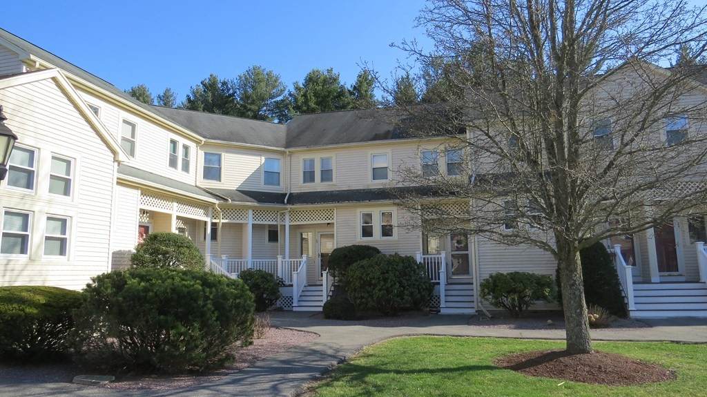 27 Lamplighter Ln - Photo 1