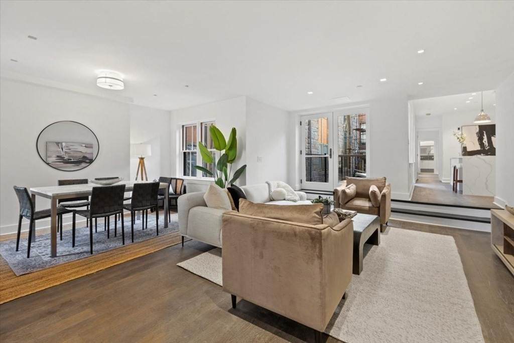 33 Bowdoin Street - Photo 1