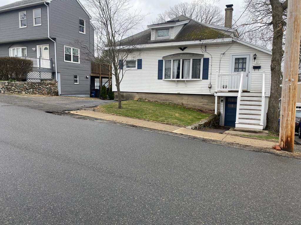 17 Butler Ave - Photo 1