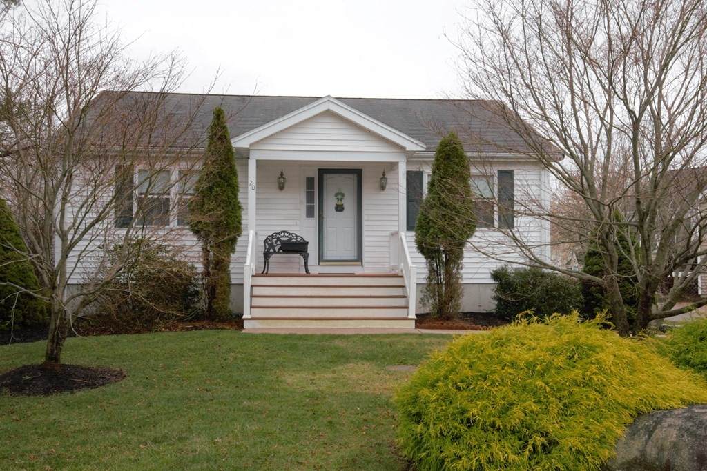 20 Brookbend Way W - Photo 1