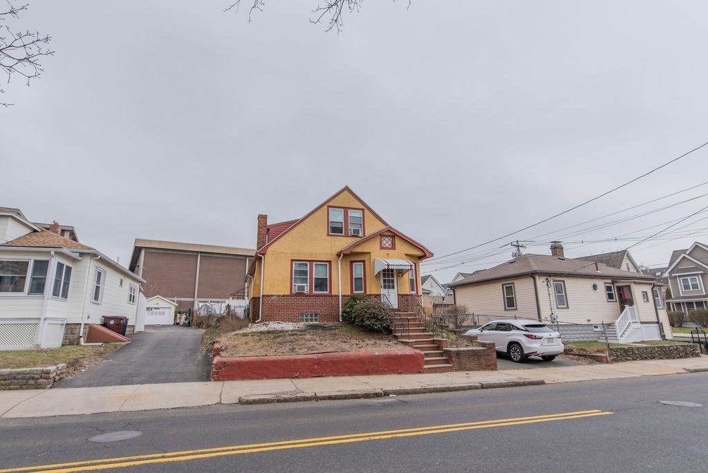 129 Shute St - Photo 1