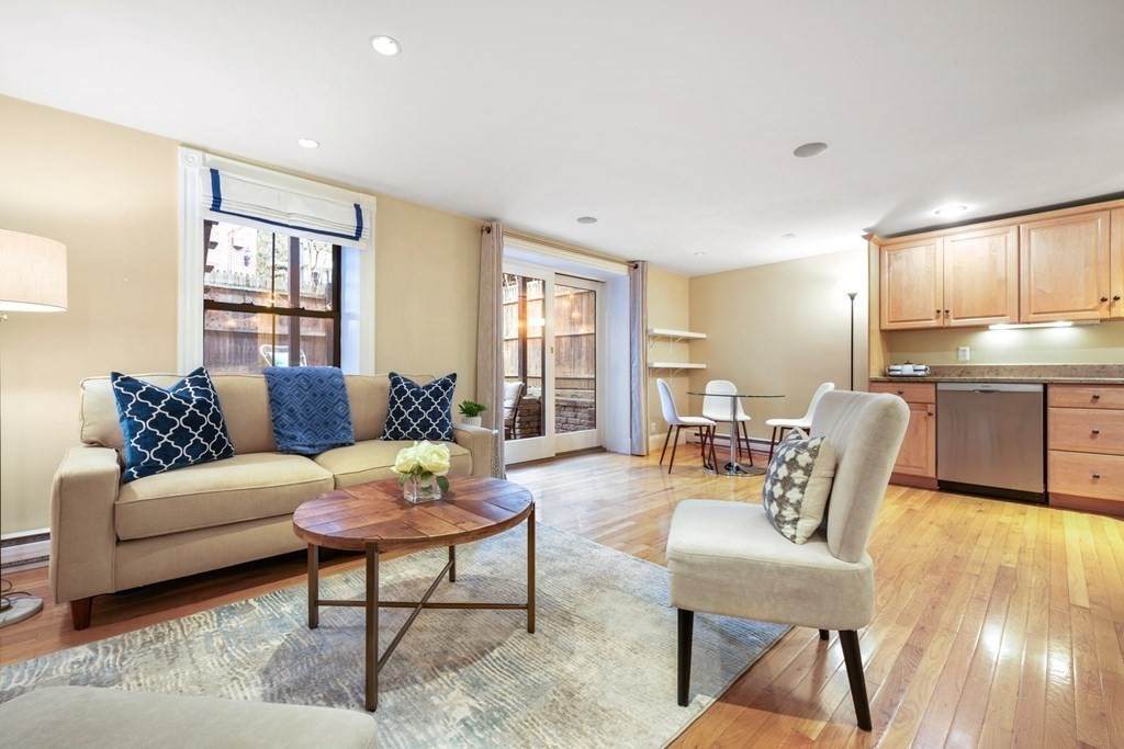 31 Hanson Street - Photo 1