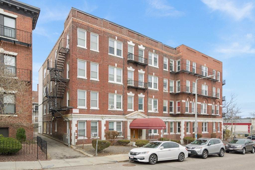 56 Park Vale Ave - Photo 1