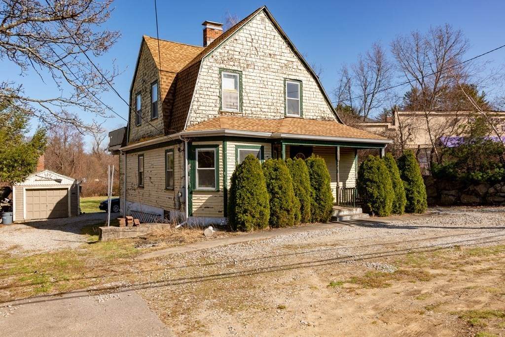 972 Liberty St - Photo 1