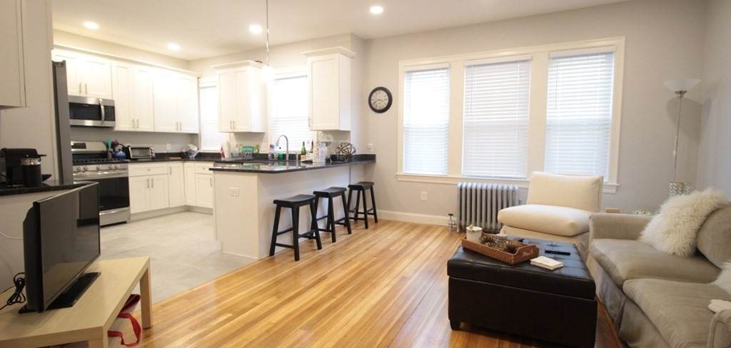 91 Verndale St - Photo 1