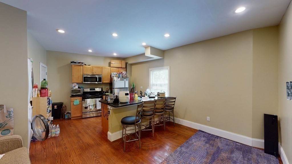 344 Centre St - Photo 1