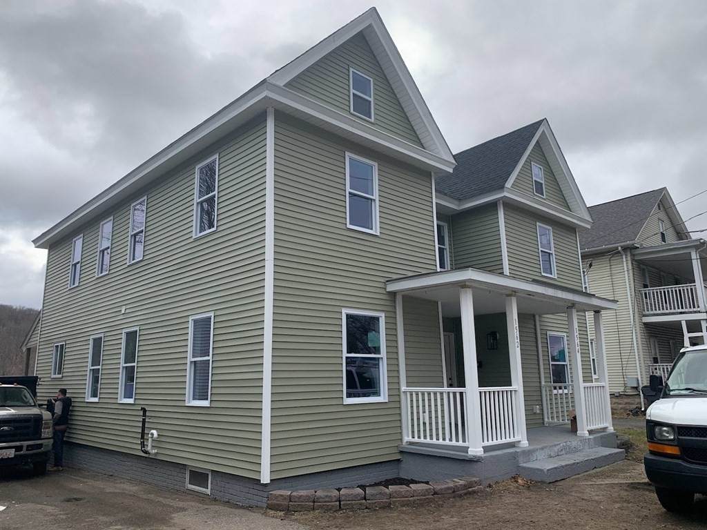 1562 North Main - Photo 1