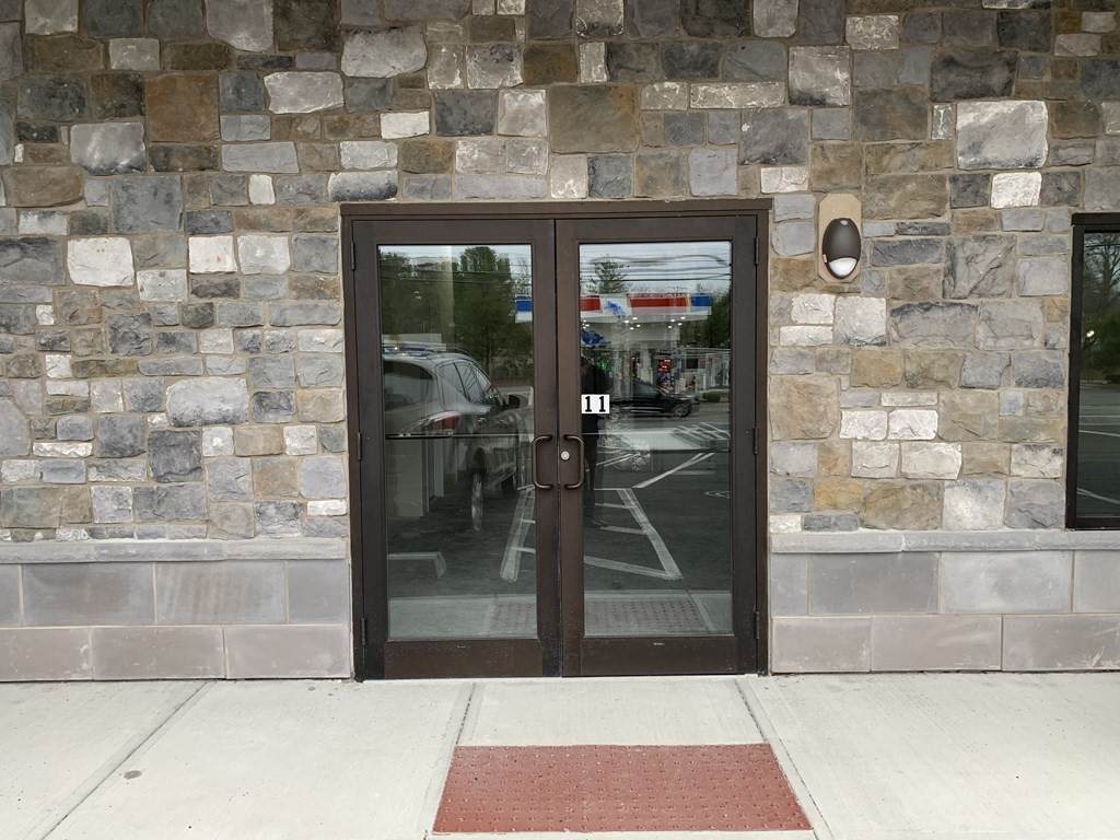 2230 Main St - Photo 1