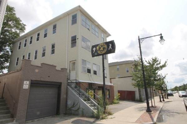 275 Shrewsbury St - Photo 1