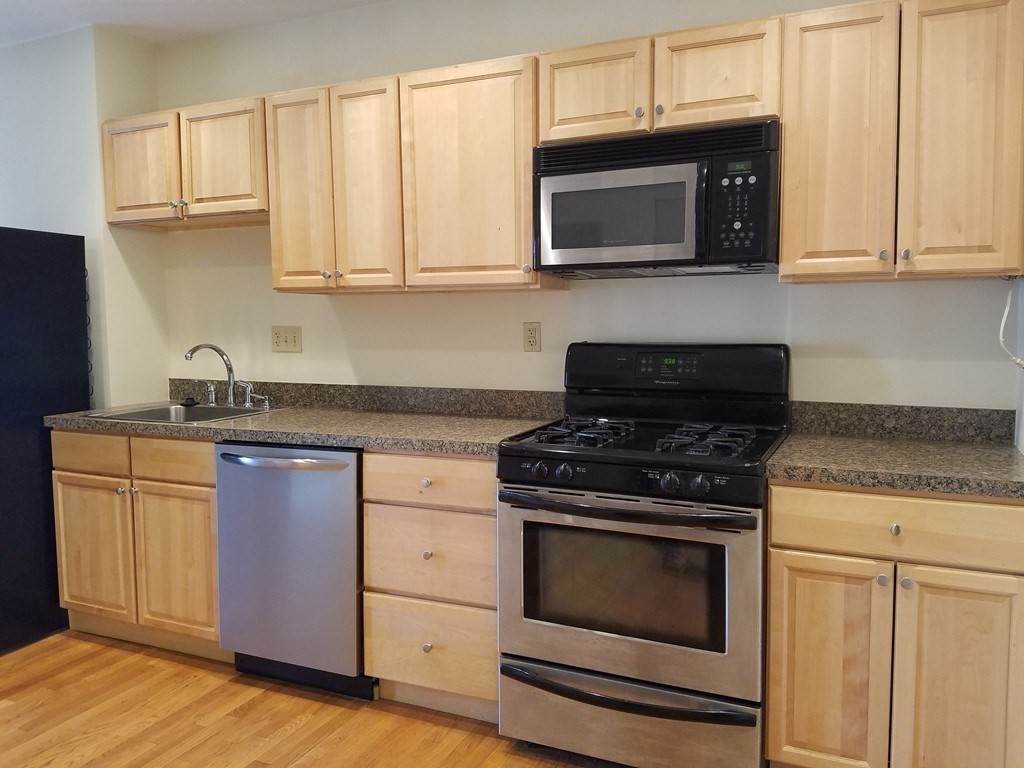 116 Trenton - Photo 1