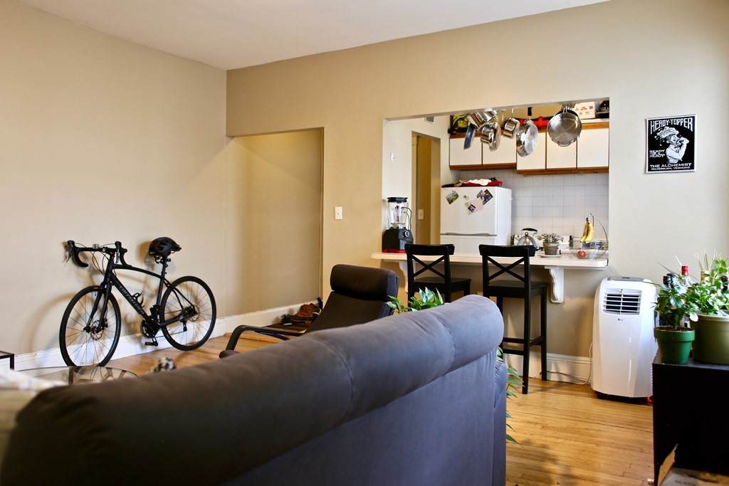 233 Kelton St - Photo 1