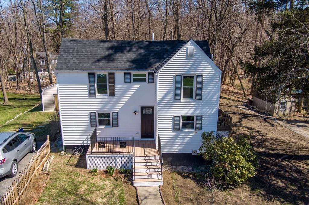 4 California Ln - Photo 1