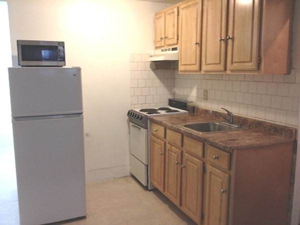471 Commonwealth Avenue - Photo 1