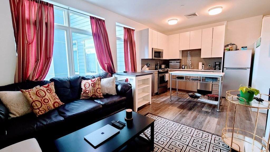 180 Telford Street - Photo 1
