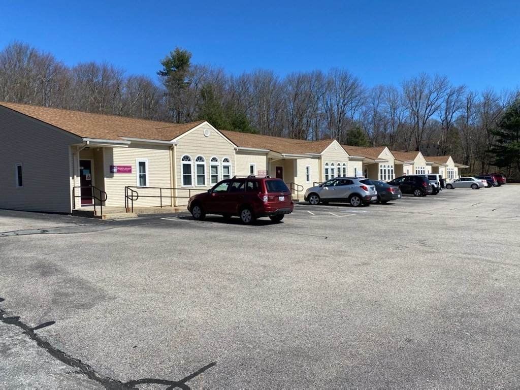501 Great Rd - Photo 1