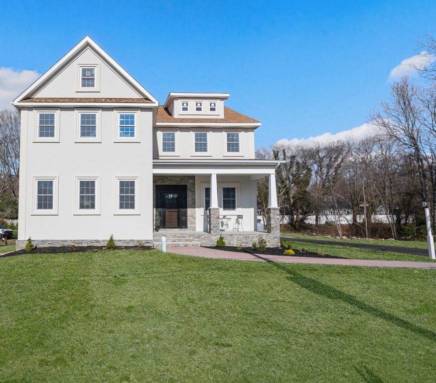 106 Spruce St - Photo 1