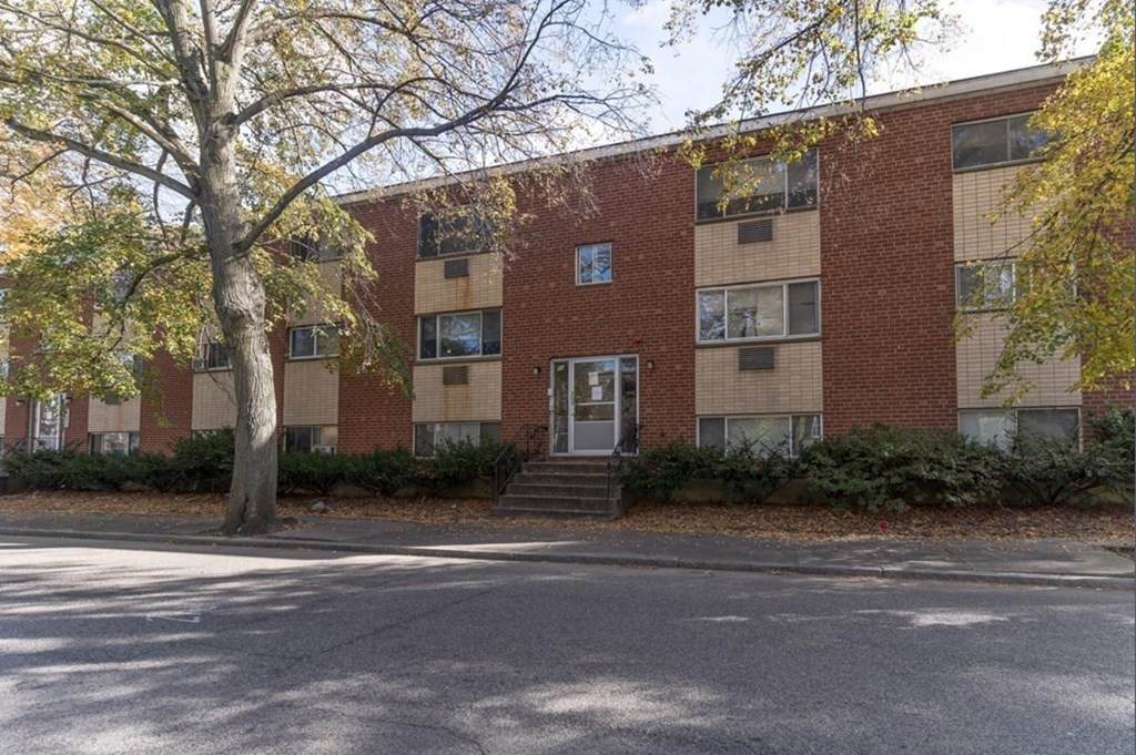 94 Itasca St - Photo 1