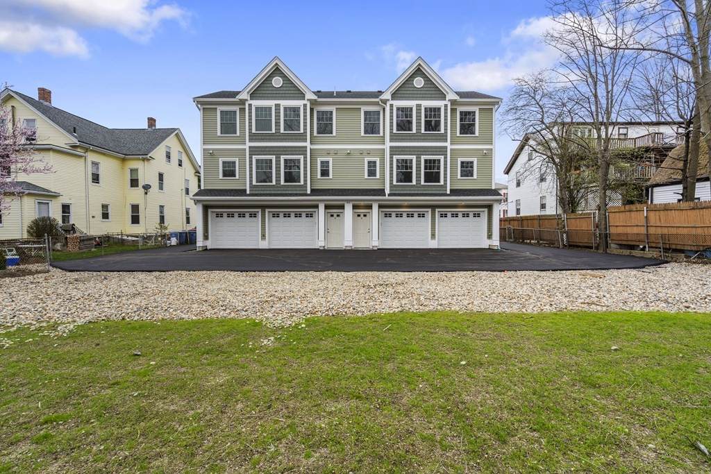 61 Robbins Street - Photo 1