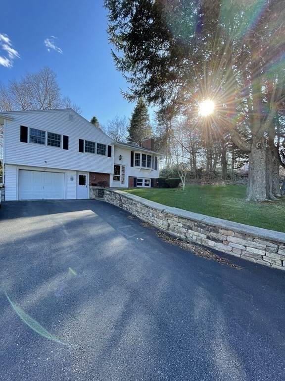 139 Woodland St - Photo 1