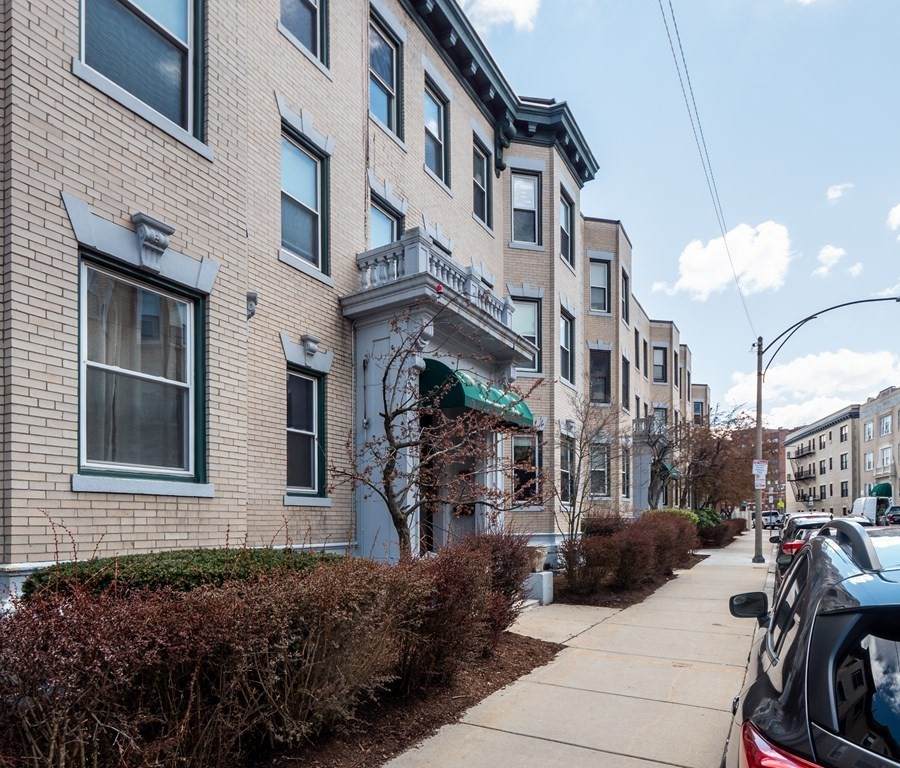 84 Gordon Street - Photo 1