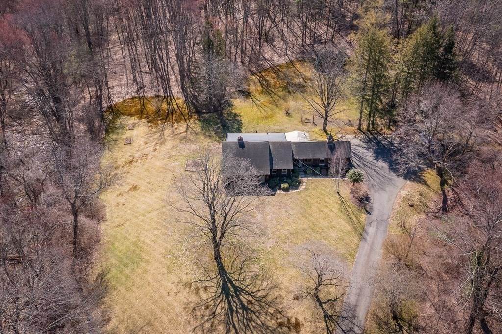 527 North St - Photo 1