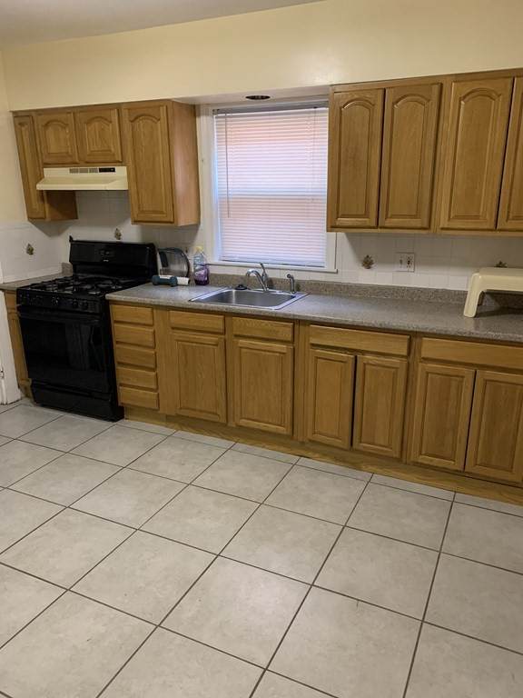 352 Walnut - Photo 1