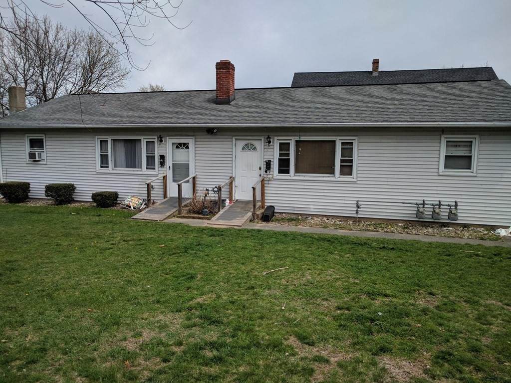326 Goodwin St - Photo 1