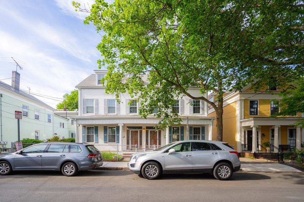71-73 Thorndike Street - Photo 1