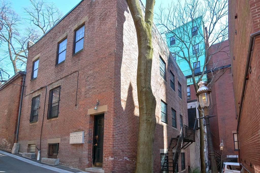 9 Spruce Place - Photo 1