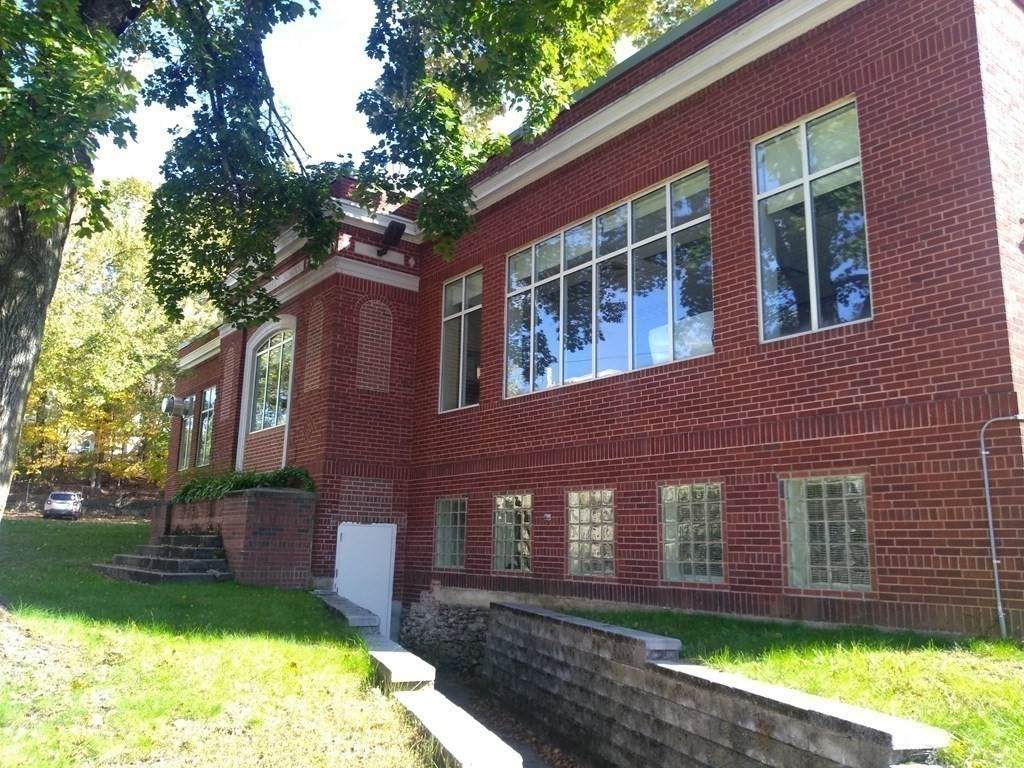 114 Pleasant - Photo 1