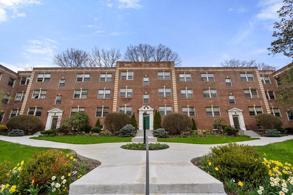 1496 Beacon - Photo 1