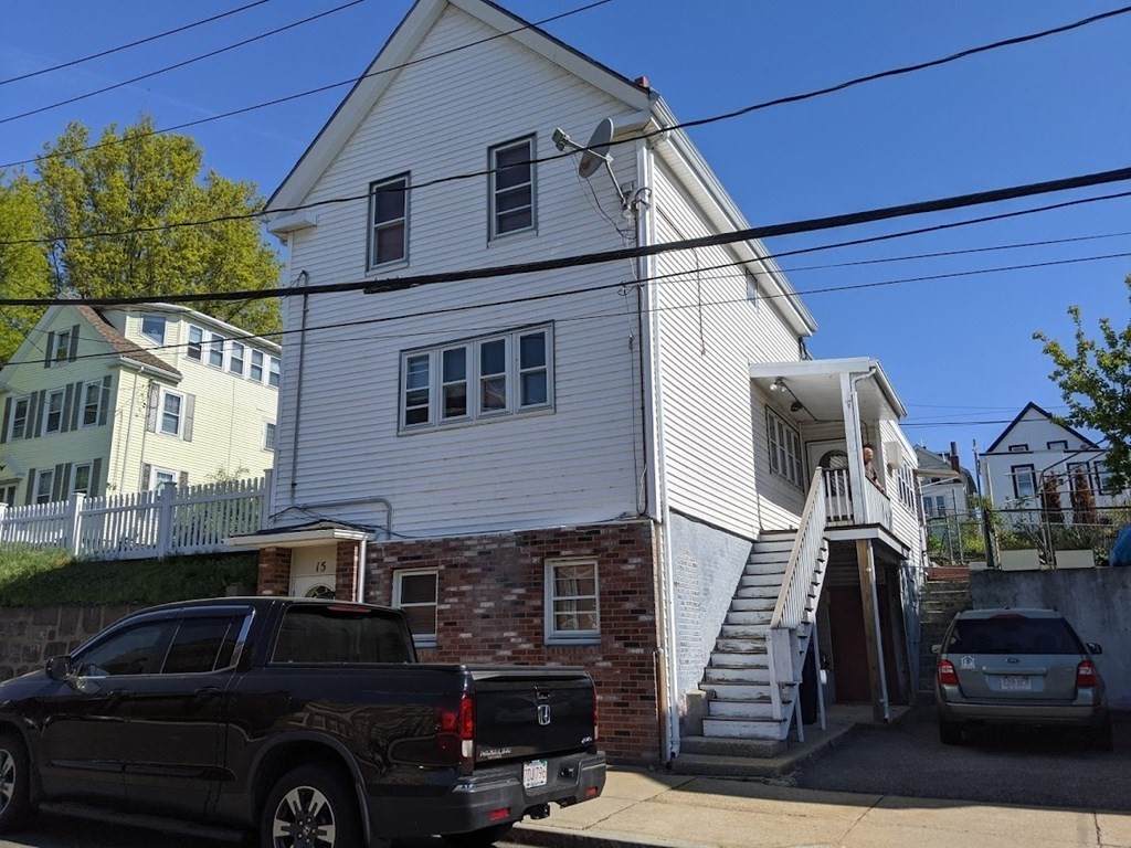 15 Moore St - Photo 1
