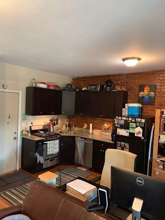 18 Hyde Park Ave. - Photo 1