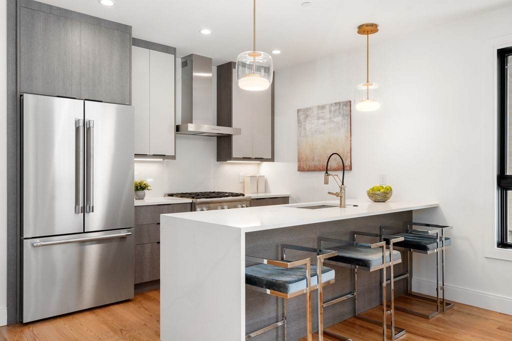 160 West Seventh St - Photo 1
