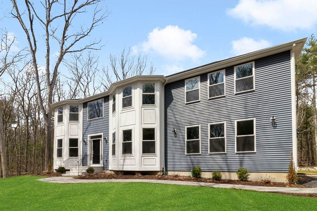 15 Arlington Lane - Photo 1