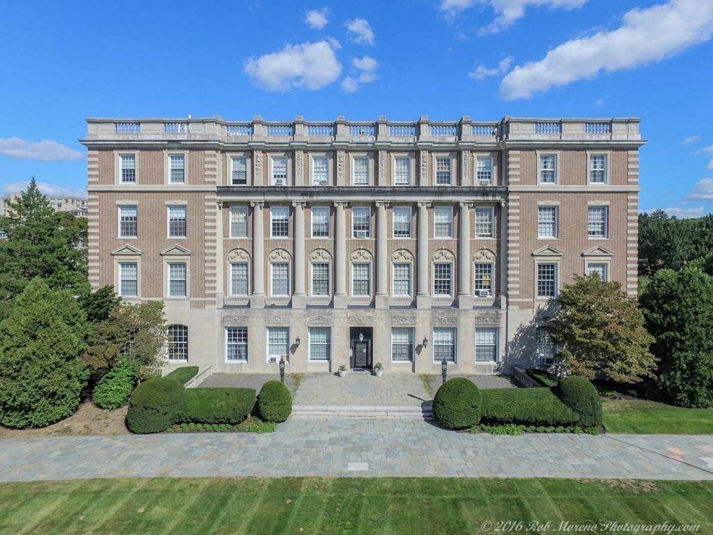 16 Balmoral St - Photo 1