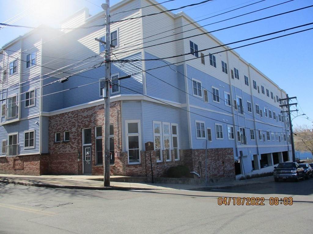 75 Walnut St - Photo 1