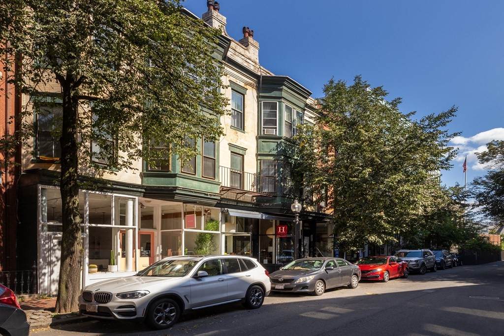 6-14 Union Park Street - Photo 1