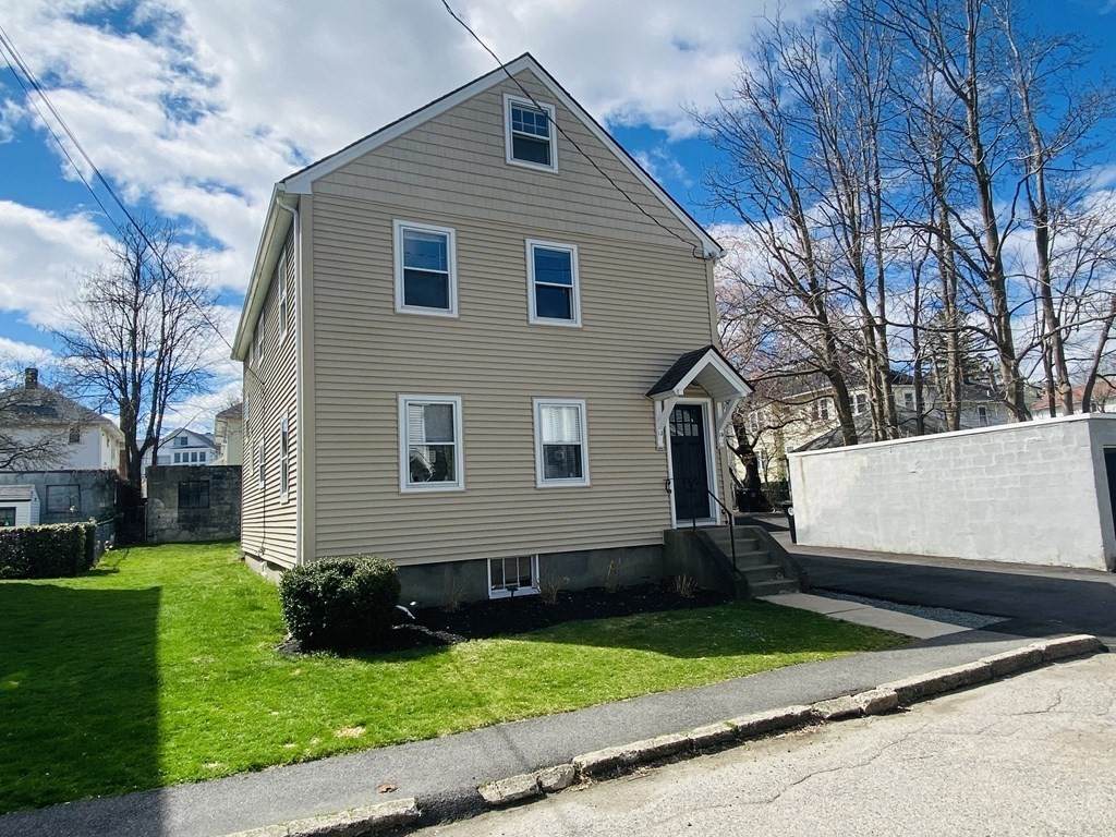 13-15 Russell Terrace - Photo 1