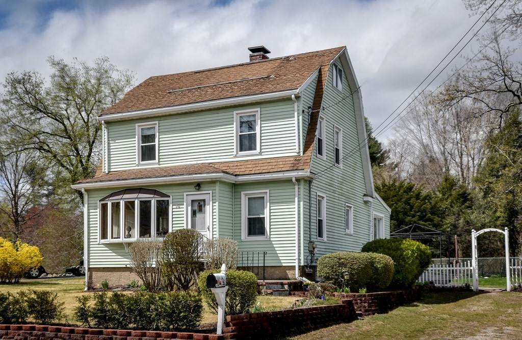 76 Speen Street - Photo 1