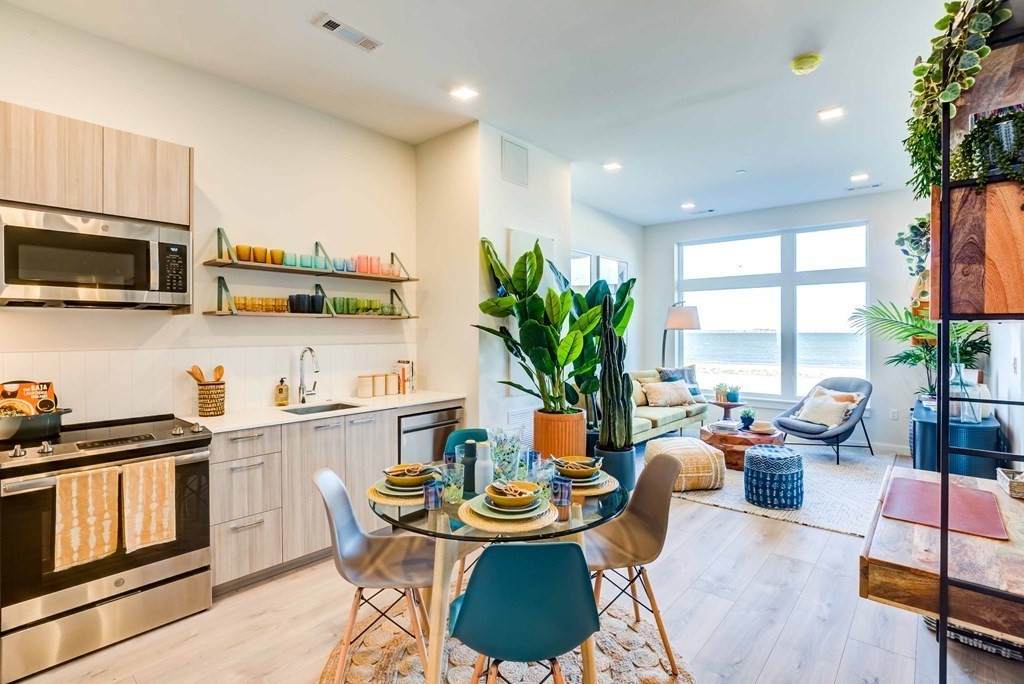 50 Ocean Avenue - Photo 1