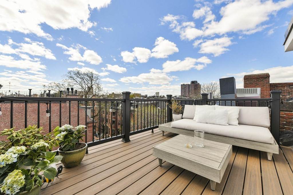 548 Tremont Street - Photo 1