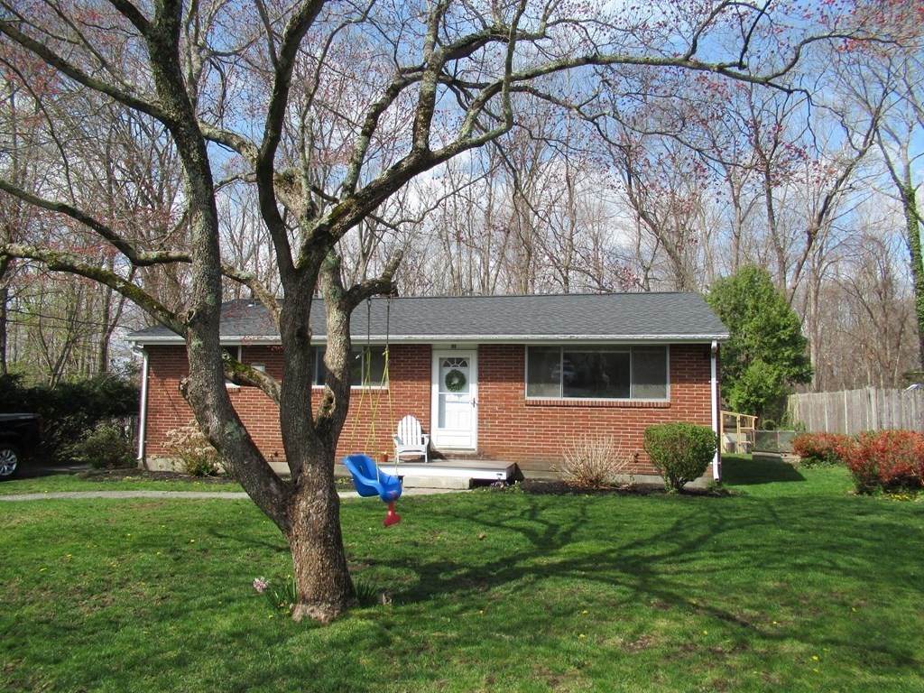 80 Whiting Ave - Photo 1