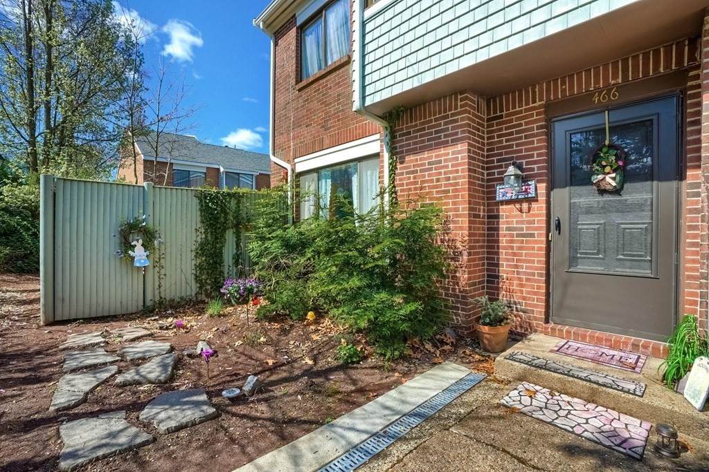 466 Island St - Photo 1