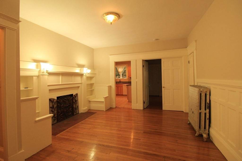6 Selkirk Rd - Photo 1