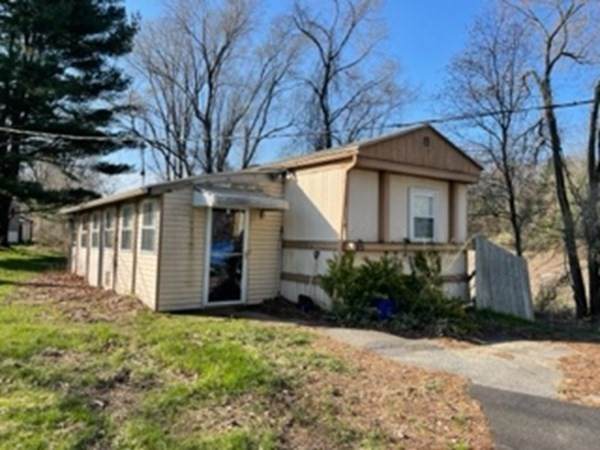 557 Southwest Cutoff - Photo 1